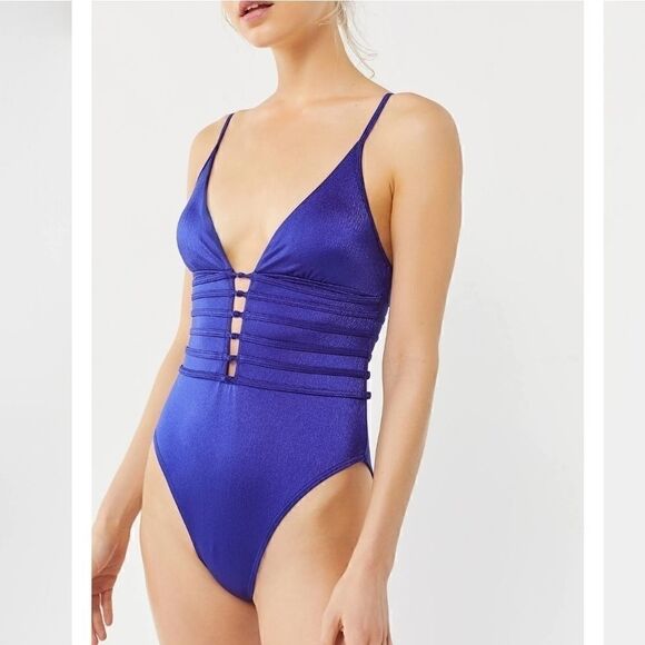 Urban outfitters Out From Under Tied Up In Knots Size M - Picture 1 of 6